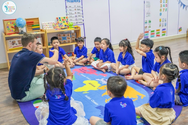 GIÁO TRÌNH SUPER SAFARI – HÀNH TRÌNH HỌC TIẾNG ANH TỰ NHIÊN TẠI TRƯỜNG MẦM NON SONG NGỮ HANOI CENTER KIDS